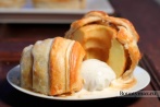 Карамельные яблоки в тесте