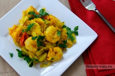 Креветки карри с капустой