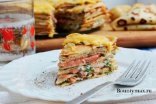 Блинный торт с семгой и сливочным сыром