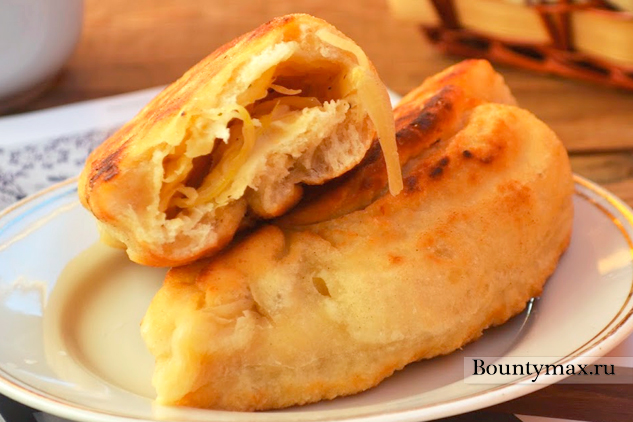 Пирожки с капустой жареные